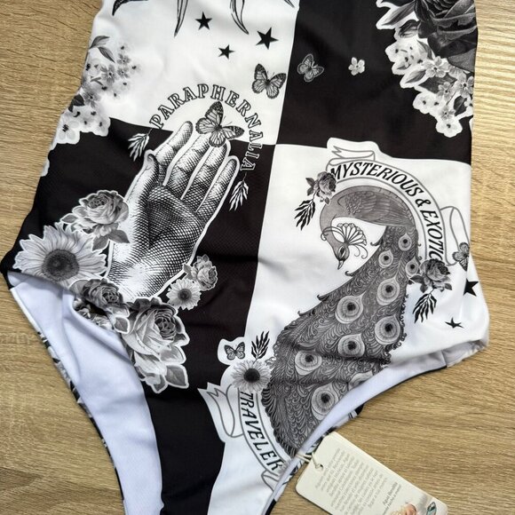 NWT Agua Bendita Kali One Piece Swimsuit Black White Crisscross Printed XL - Picture 8 of 11